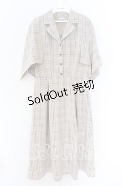 画像1: axes femme POETIQUE / イレヘムケープシャツ風ワンピース  グレー O-25-10-29-083-AX-OP-IG-OS