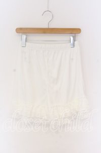axes femme / 裾レースデザインペチパンツ F シロ O-25-10-29-134-AX-PA-OW-ZT131