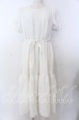 axes femme POETIQUE / ティアードロングワンピース  シロ O-25-10-30-1064-AX-OP-IG-ZT1212G