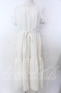 axes femme POETIQUE / ティアードロングワンピース  シロ O-25-10-30-1064-AX-OP-IG-ZT1212G