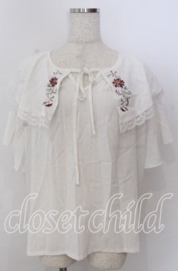 画像1: axes femme / 刺繍入ケープブラウス  オフ O-25-10-30-1098-AX-BL-IG-OS