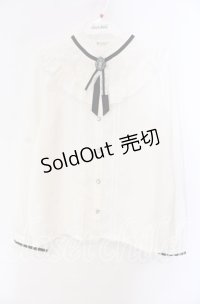 axes femme / ブローチ付きヨークレースブラウス  オフ O-25-10-30-060-AX-BL-IG-OS