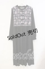 axes femme / チャイナ釦薔薇柄切替ワンピース  クロ O-25-10-30-061-AX-OP-IG-OS