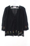 TOMATSU / フラワー刺繍透かしカーディガン  クロ O-25-10-31-043-LO-TO-IG-OS