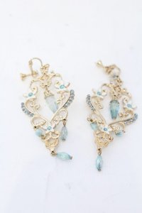 axes femme POETIQUE / アラビアンイヤリング  ゴールド O-25-10-31-2081-AX-AC-OW-OS