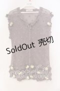 WONDERFUL WORLD / フラワーモチーフ鍵編みベスト  パープル O-25-10-31-012-LO-TO-IG-ZT189