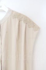 画像2: 【SALE】axes femme / バックレースアップロングジレ  アイボリー O-25-10-31-3038-AX-TO-IG-ZT322 (2)