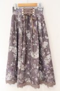 axes femme / ローズリース柄スカート  パープル系 O-25-10-31-3048-AX-SK-IG-OS