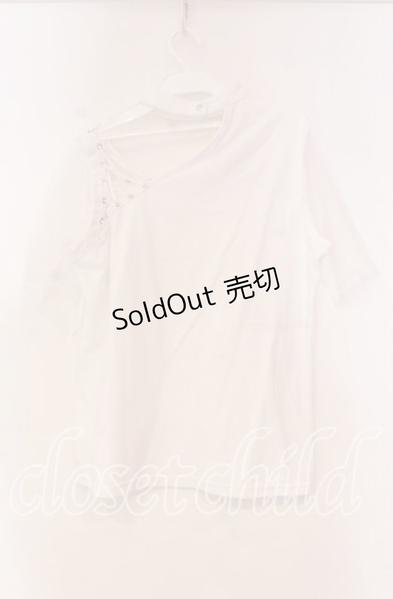 画像2: 【SALE】Drug Honey / メッシュ切り替えチョーカーカットソー  ホワイト O-25-11-04-081-PU-TO-IG-ZT396 (2)