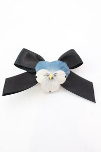 PINK HOUSE / パンジーコサージュ2WAYミニブローチ  クロ O-25-11-06-051-LO-AC-OW-OS