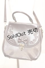 axes femme POETIQUE / クラシカル型押しバッグ  ブラウン O-25-11-06-069-AX-BG-IG-OS