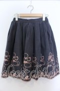 Emily Temple cute / プードル刺しゅうスカート  グレー O-25-11-07-133-ET-SK-OW-OS