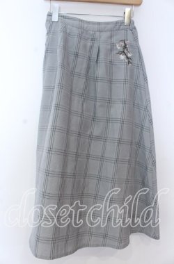 画像1: axes femme / 花刺繍チェック柄スカート  グレー O-25-11-07-015-AX-SK-IG-OS