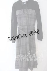 axes femme / パーカードッキングワンピース  クロ×グレー O-25-11-07-037-AX-OP-IG-OS