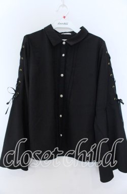 画像1: axes femme POETIQUE / ブローチ付フレアスリーブブラウス  クロ O-25-11-07-038-AX-BL-IG-OS