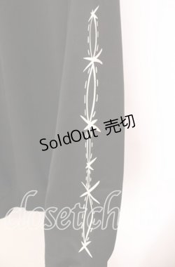 画像2: 【SALE】NieR CLOTHING / フード付き裏起毛トップス  ブラック×レッド O-25-11-08-047-PU-TO-IG-ZT401