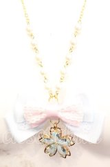 Amalia / さくらモチーフネックレス  サックス O-25-11-08-1030-LO-AC-OW-ZT422-F002