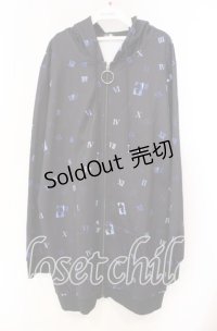 NieR Clothing / プリントZIPパーカー  ブラック×数字柄 O-25-11-10-091-PU-TO-IG-OS