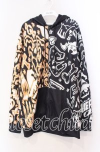 NieR Clothing / バイカラープリントパーカー  ハロウィン柄 オレンジ×ホワイト×ブラック O-25-11-11-039-PU-TO-IG-ZT339