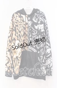 NieR Clothing / バイカラープリントパーカー  ハロウィン柄 オレンジ×ホワイト×ブラック O-25-11-11-039-PU-TO-IG-ZT339