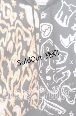 画像2: NieR Clothing / バイカラープリントパーカー  ハロウィン柄 オレンジ×ホワイト×ブラック O-25-11-11-039-PU-TO-IG-ZT339