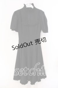 Na+H / 後ろリボンタックワンピース  ブラック O-25-11-11-051-PU-OP-OW-OS