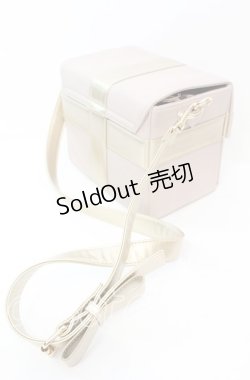 画像2: Fi.n.t / 多重リボンプレゼントボックスバッグ  ベージュ×ゴールド O-25-11-11-1005-CA-BG-OW-OS