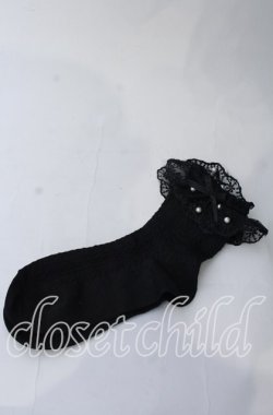 画像1: m petit by misako / 縦レース柄レース＆フェイクパール付きクルーソックス  クロ O-25-11-12-1034-LO-ZA-OW-OS