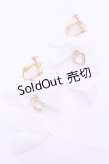 LOTUS ribbon / イヤリング  シロベロア O-25-11-12-017-EL-AC-IG-OS