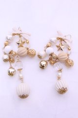 アソビゴコロ×オトメゴコロ / クリスマスリースピアス  アイボリー×シロ O-25-11-12-022-LO-AC-IG-OS