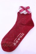 axes femme kawaii / 透かしレースアップ柄ソックス  ワイン O-25-11-14-1058-AX-ZA-OW-OS