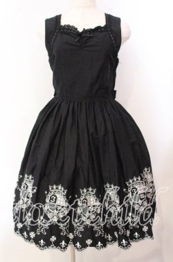 画像1: Innocent World / エンブレム刺繍ジャンパースカート  クロ O-25-11-14-006-IW-OP-OW-OS