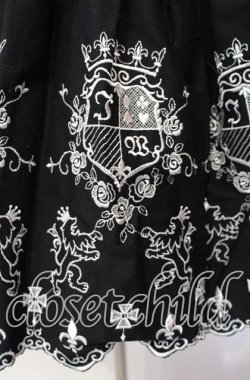 画像3: Innocent World / エンブレム刺繍ジャンパースカート  クロ O-25-11-14-006-IW-OP-OW-OS