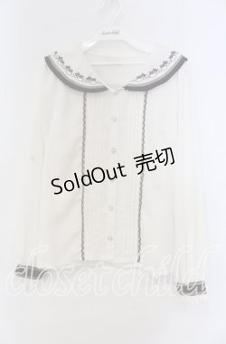 画像1: axes femme / プリーツフリルブラウス  アイボリー×クロ O-25-11-15-038-AX-BL-IG-OS