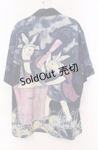 Karl Helmut / 餅つきうさぎアロハシャツ  ネイビー O-25-11-17-044-EL-BL-IG-ZT449