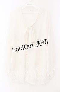 axes femme / フラワー刺繍ボウタイブラウス  オフ O-25-11-17-053-AX-BL-IG-OS