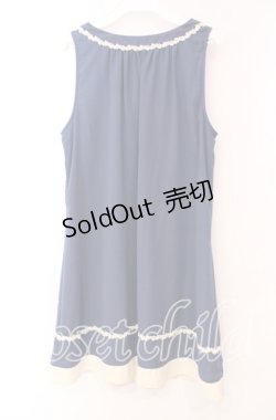 画像3: 【SALE】axes femme / ローズ刺繍タックシフォンワンピース  ブルー O-25-11-17-064-AX-OP-IG-ZT359