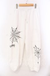 REFLEM / スパイダープリントスウェットパンツ F ホワイト O-25-11-17-016-PU-PA-OW-ZT457