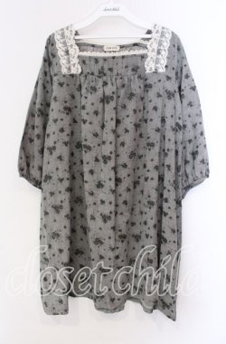 画像1: LILYAN HOUSE / ローズプリントチュニック  グレー O-25-11-17-032-LO-OP-IG-OS