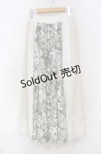 Qutie Frash / 和柄プリーツロングスカート  ホワイト O-25-11-18-065-QU-SK-OW-OS