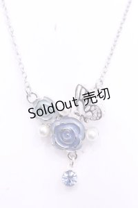 axes femme / ローズ×バタフライネックレス  シルバー O-25-11-21-1041-AX-AC-OW-OS