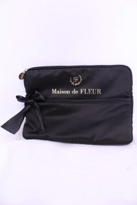 Maison de FLEUR / サテンリボンPCケース  クロ O-25-11-21-1065-LO-ZA-OW-ZT335