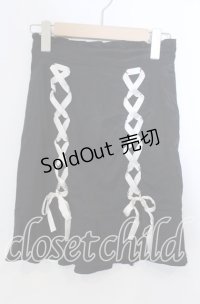 Secret Honey / レースアップサテンミニスカート  クロ×オフ O-25-11-21-025-CA-SK-IG-OS