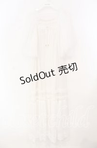 axes femme / フレアスリーブチュールワンピース  オフシロ O-25-11-22-075-AX-OP-IG-OS