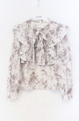 An MILLE / 花柄フリルボウタイブラウス  ベージュ O-25-11-24-021-EL-BL-OW-OS