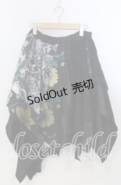 画像1: Qutie Frash / 和柄アシメスカート  ブラック×ゴールド O-25-11-28-069-QU-SK-OW-OS