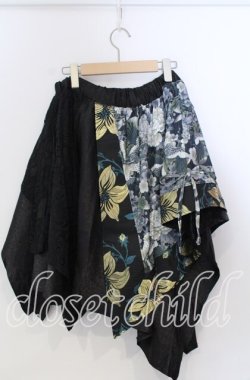 画像2: Qutie Frash / 和柄アシメスカート  ブラック×ゴールド O-25-11-28-069-QU-SK-OW-OS