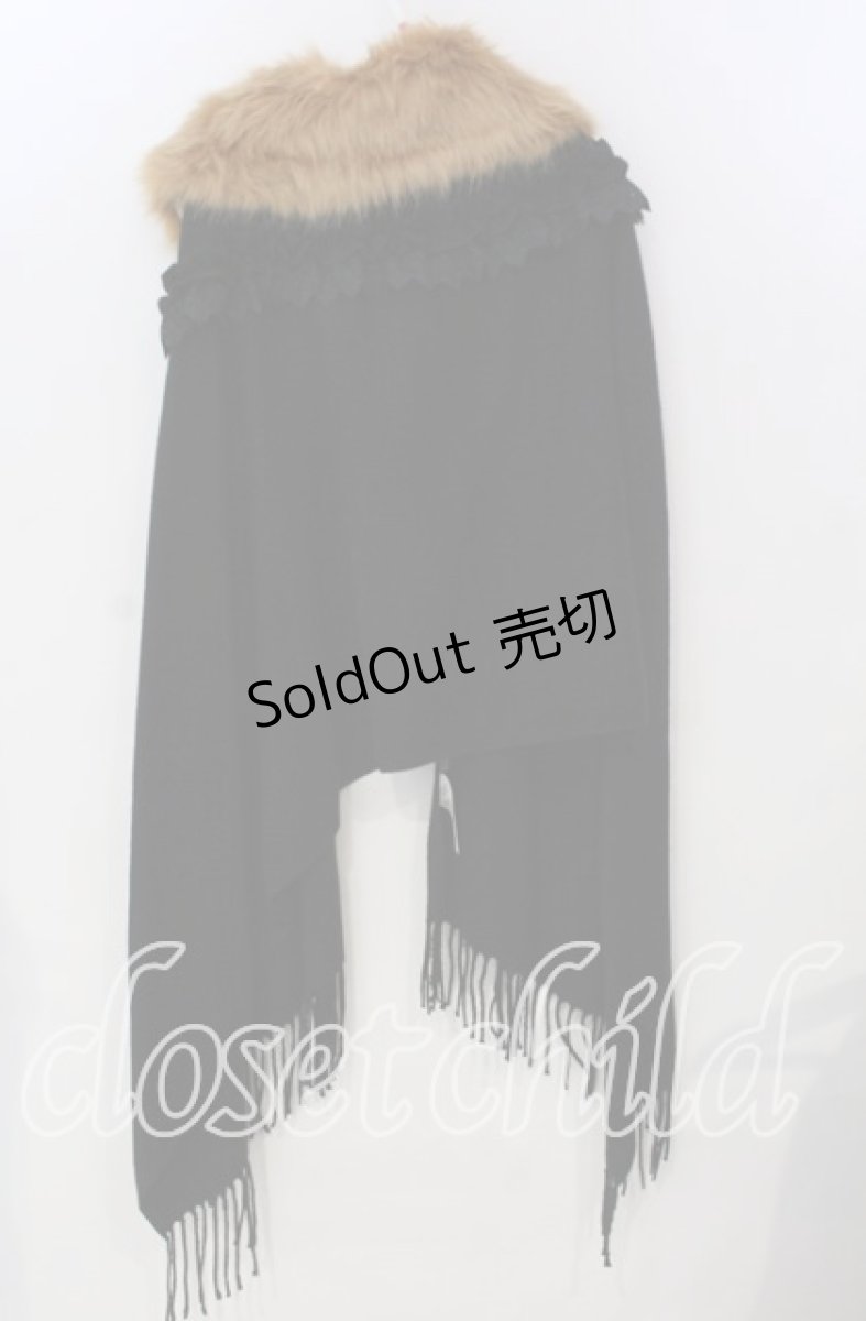 画像3: 【SALE】axes femme / ファーカラー付きストール  クロ O-25-11-28-081-AX-ZA-OW-ZT018 (3)
