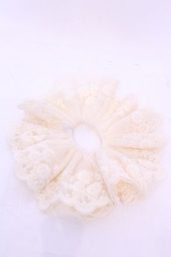 画像2: axes femme / パール付きレースシュシュ  キナリ O-25-11-28-1021-AX-AC-OW-OS