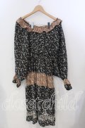 axes femme NOSTALGIE / 小花柄切り替えワンピース  クロ O-25-11-28-088-AX-OP-OW-ZT1130R